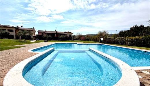 Appartamento bilocale con piscina